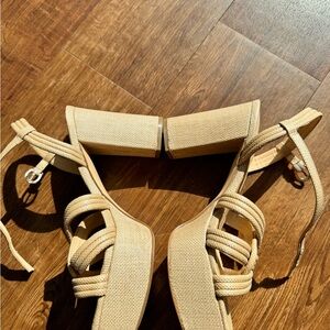 Natural, Nude, Raffia Platform sandal, size 8, Marc Fisher